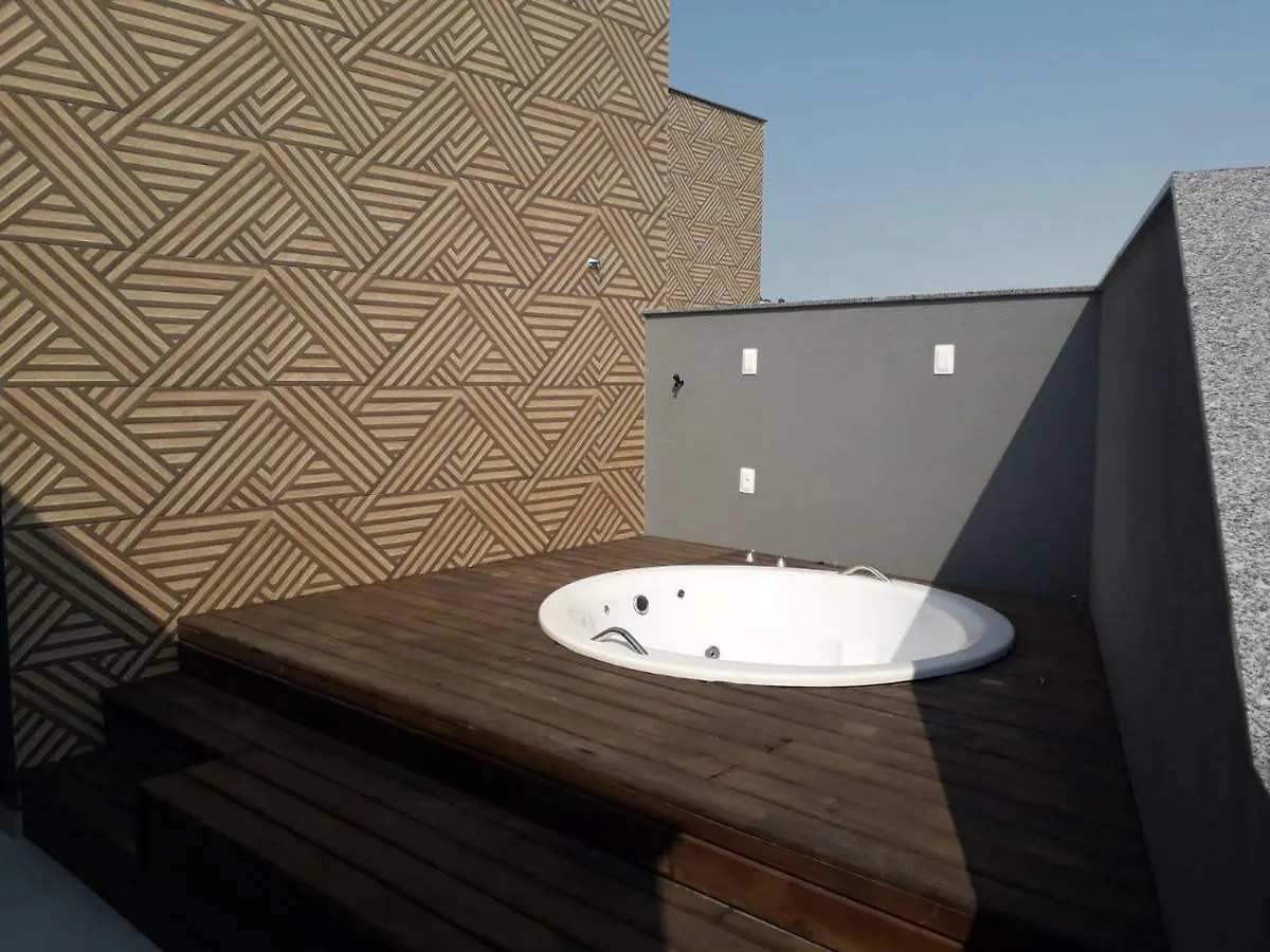 Сasa de vacaciones Linda Casa Com Jacuzzi E Churrasqueira Privada Para Temporada Camboriu